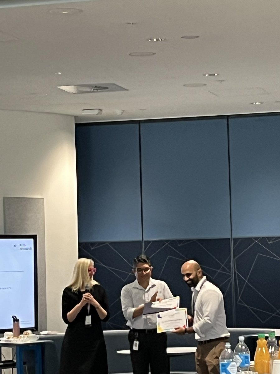 darshi_r's tweet image. Proud of the Translational Neuroimmunology Group presenting our research program at the KNC Symposium today @IzzyCotter @magi95_ml @dr_fiona_c. Congratulations @NiroJeyakumar on your research excellence award! 🎉🧠 @syd_health @kidsresearch @BrainMind_Usyd @SydneyLHD