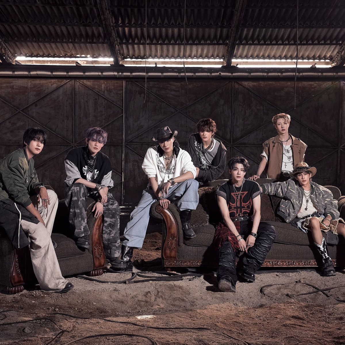 koreansales_twt's tweet image. ‘Beat It Up’ by #NCTDREAM debuts at #8 on the Worldwide iTunes Album Chart.