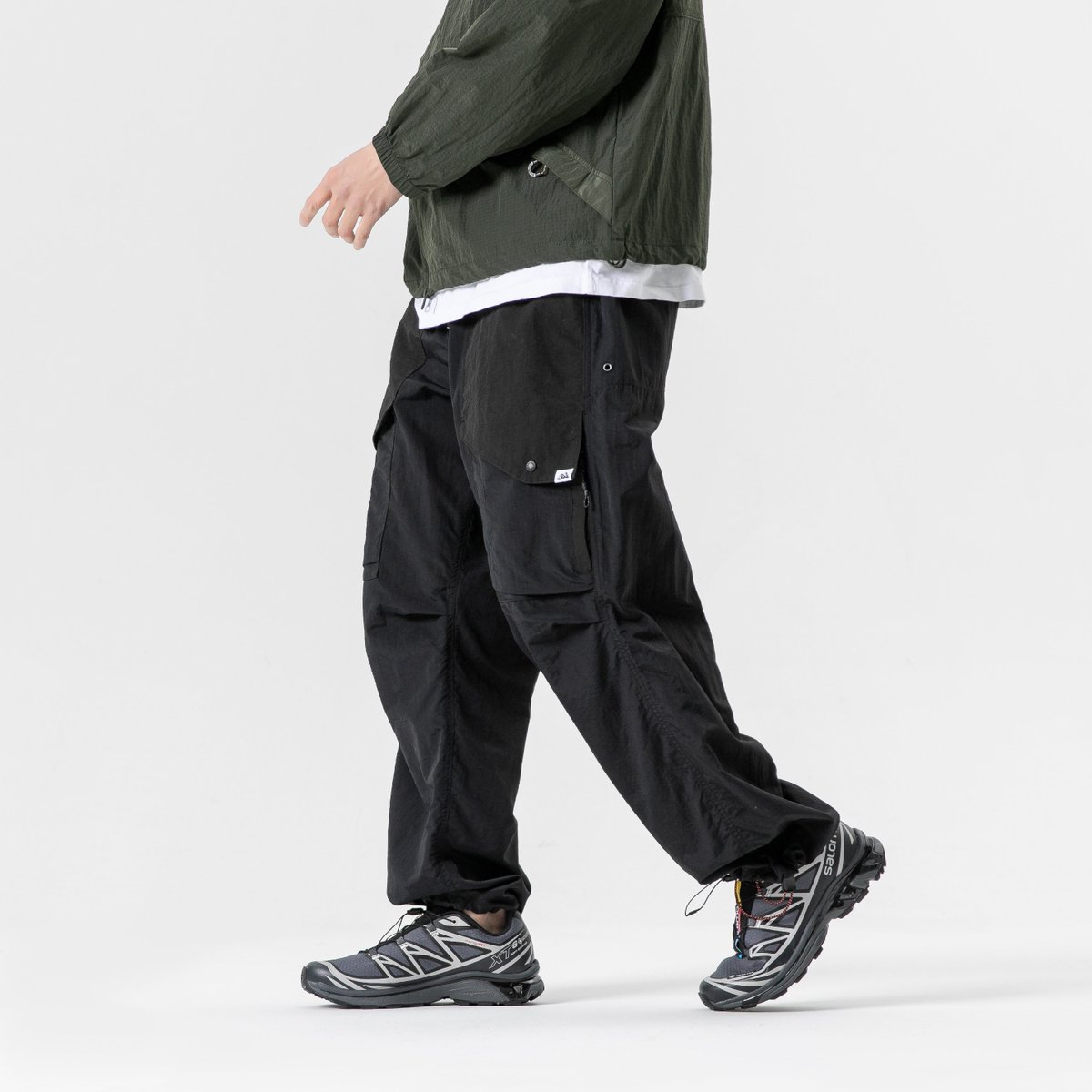 Blackarmada666's tweet photo. The peak of functional cargo pants is here📷 Multi-pockets + structured cut, merging outdoor and trend seamlessly～
BUY HERE -> https://t.co/KlEEAI8AA8 https://t.co/MQU6VRSUq3