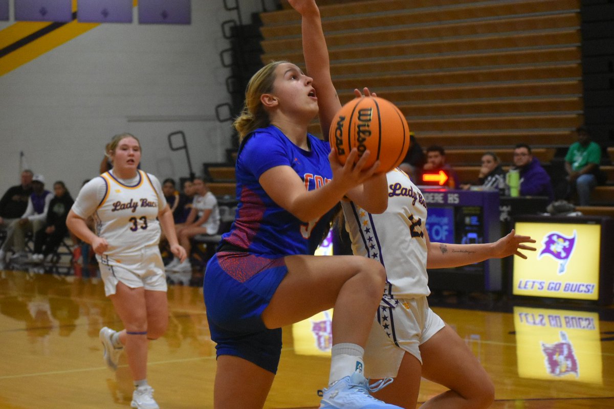 GKCogsAthletics's tweet photo. Varsity Girls Basketball @ Belvidere:
FINAL: GK 59, Belvidere 18.
The Cogs win their season opener in convincing fashion. Presley Meyer had 15, Ari Rich had 12, Bria Botterman added 8, Zoe Boylen scored 7 and Madelynn Swanson had 5 in a balanced scoring attack. https://t.co/JNjdHVmxNB