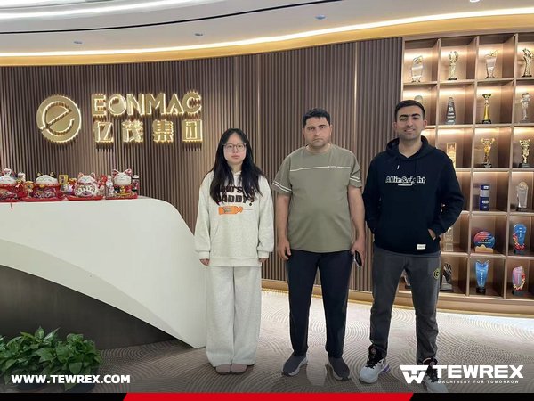 tewrexcn's tweet image. Afghan Clients Visited EONMAC Office 🌍✨

Great to welcome our Afghan clients! 🇦🇫🤗 We had a lively discussion about machinery exports, shared key product features, and walked through export procedures. 🏗️📦
#TEWREX #heavyequipment #clientvisit #PartnerWithU