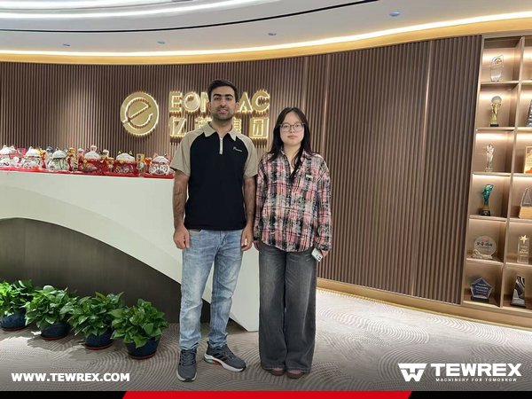 tewrexcn's tweet image. Afghan Clients Visited EONMAC Office 🌍✨

Great to welcome our Afghan clients! 🇦🇫🤗 We had a lively discussion about machinery exports, shared key product features, and walked through export procedures. 🏗️📦
#TEWREX #heavyequipment #clientvisit #PartnerWithU
