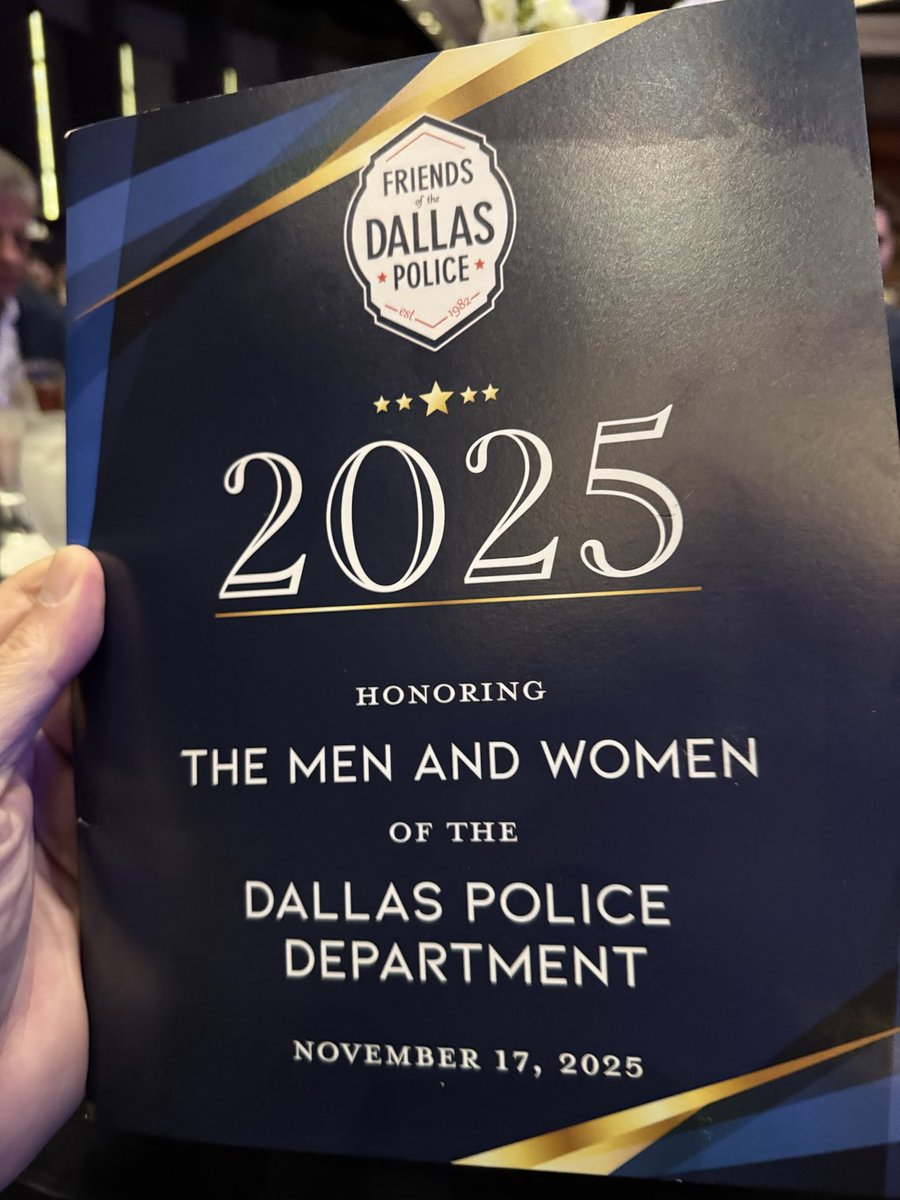 DPDReserves's tweet image. Congratulations to Reserve Senior Corporal Sidney Whitley on receiving the Joe C. Jones Reserve Officer of the Year Award at tonight’s Friends of the Dallas Police Awards Banquet! #ServingOurCommunity ⁦@DallasPD⁩