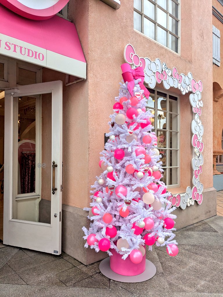 ハローキティ　ミュージックツリー・ストーブ ハローキティ』×『スターバックス』のコラボグッズが登場｜2025年