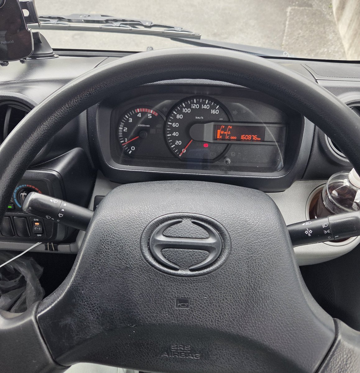 jimu_ken64's tweet image. トン♪トン♪トン♪トン♪
日野の2トン♬
LPG 4.2L 4気筒
3,800rpmまでｷｯﾁﾘ回せ！