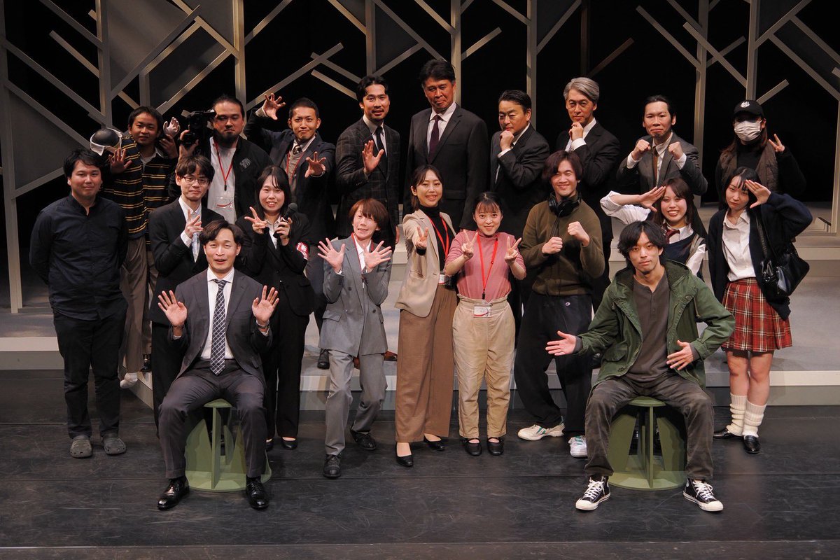 3sawa_Sayuri's tweet image. #砦なき者 
大変遅ればせながら、全公演終了いたしました！
主に、番組AD 樋口奈々と八尋樹一郎の母 綾子を演じさせていただきました。
最強最高な座組の皆様、そして観に来ていただいた皆様には感謝してもしきれません。
ご来場誠にありがとうございました！！！！！！！