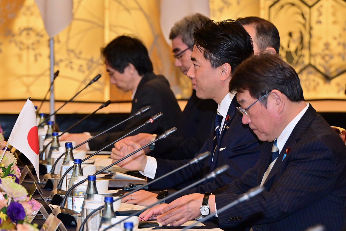 ModJapan_en's tweet image. DM Koizumi held Japan-Indonesia Foreign and Defense Ministerial Meeting (“2+2”) with FM Motegi, DM Sjafrie and FM Sugiono on Nov 17. They had discussion on the direction of security and defense cooperation to realize a “Free and Open Indo-Pacific”.
mod.go.jp/en/article/202…