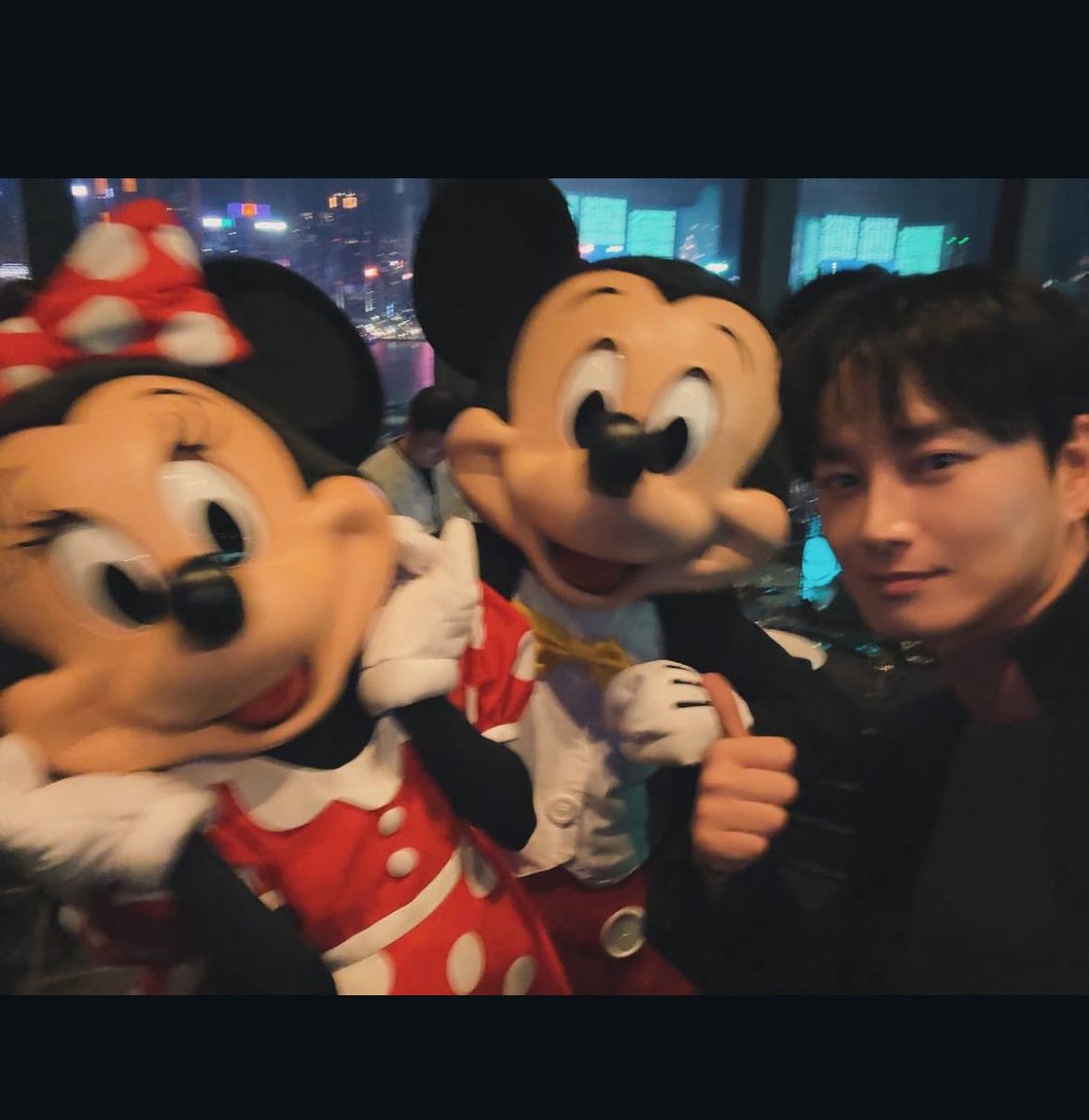 _leewookie617's tweet photo. https://t.co/017HUdCrfE
