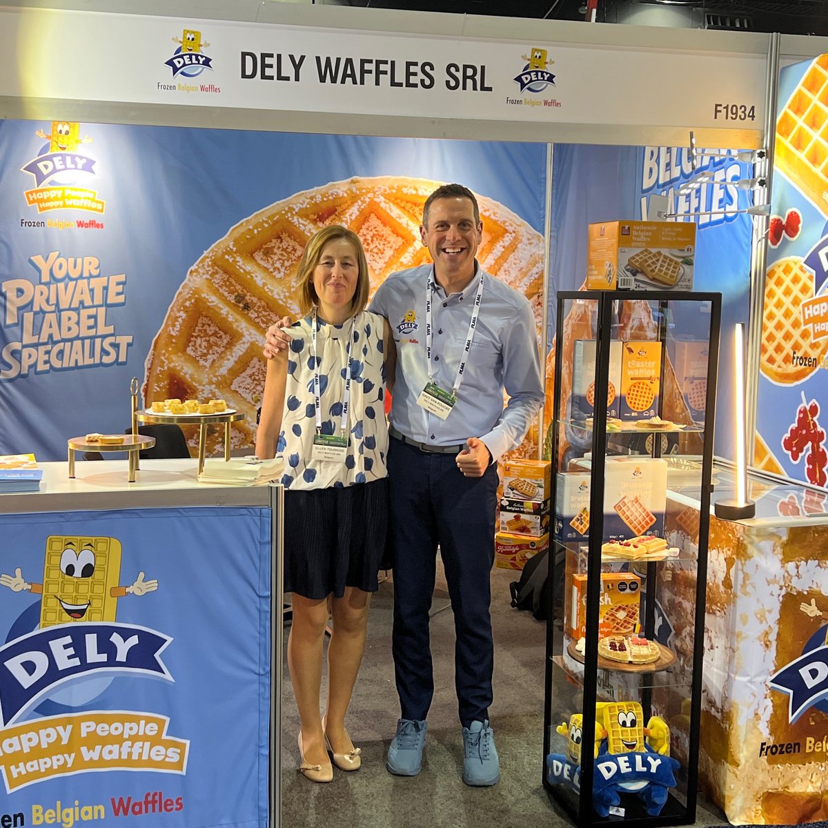 DelyWafels's tweet image. 𝗪𝗵𝗮𝘁 𝗮 𝗱𝗮𝘆 𝗮𝘁 𝗣𝗟𝗠𝗔 𝗖𝗵𝗶𝗰𝗮𝗴o 🧇🎉
Huge thanks to everyone who passed by Booth 𝟭𝟵𝟯𝟰 today. So good to see so many friends and new faces again.
Ellen Tournois and I can’t wait to welcome you back tomorrow for Day 2 🇺🇸✨

#DelyWaffles #PLMAChicago #PrivateLabel