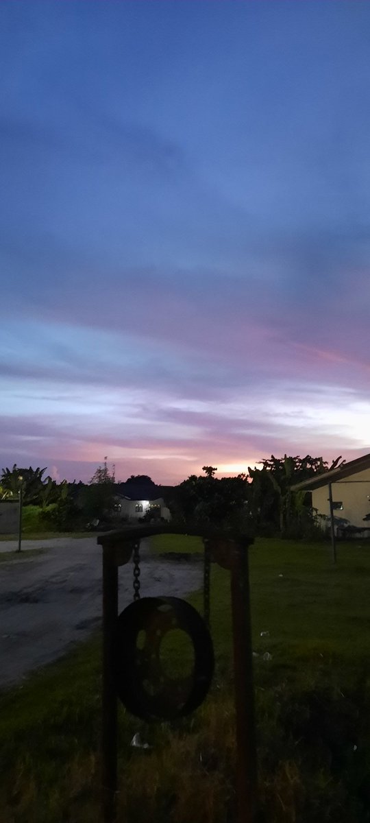 sitinasution94's tweet photo. Samsung camera without filter 🍀 https://t.co/Ur7NSttQqt