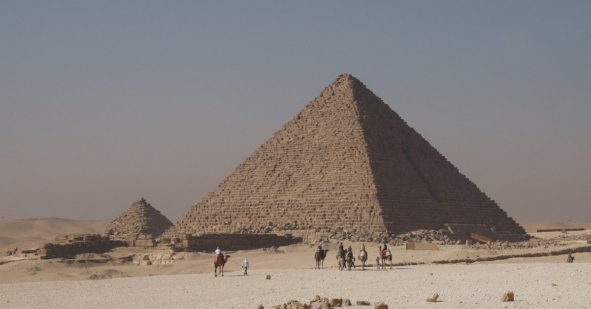 ギザのピラミッド内に「謎の空間」を新発見、スキャンで判明
nazology.kusuguru.co.jp/archives/188136

エジプトCUはピラミッド表面を傷つけないスキャン技術により、これまで知られていなかった「謎の空洞」を発見したと報告。一体何のための目的があったのでしょうか？