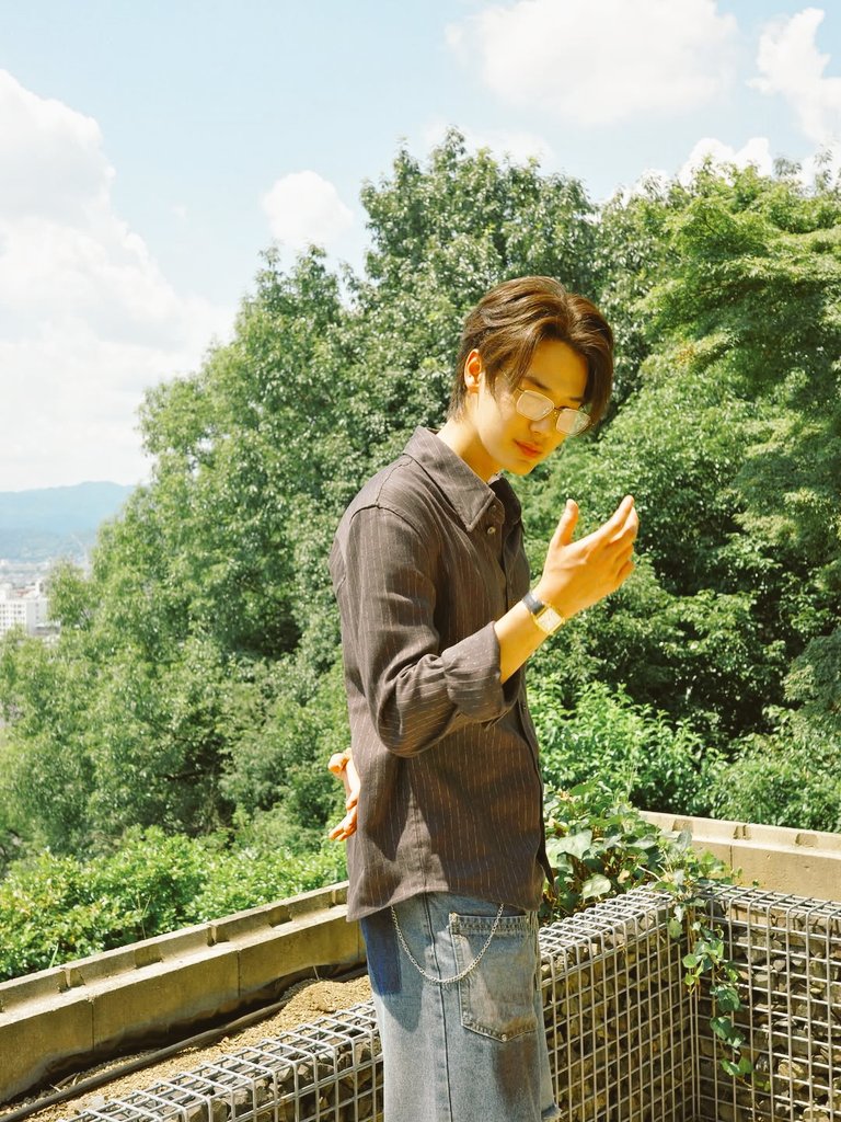 dewjuis's tweet image. When you’re planning an extended holiday, you need a bag that won&apos;t let you down. Explicitly reliable and incredibly spacious, this companion ensures your focus stays on exploring, not on struggling with luggage. Your journey of a thousand miles starts with the right pack.