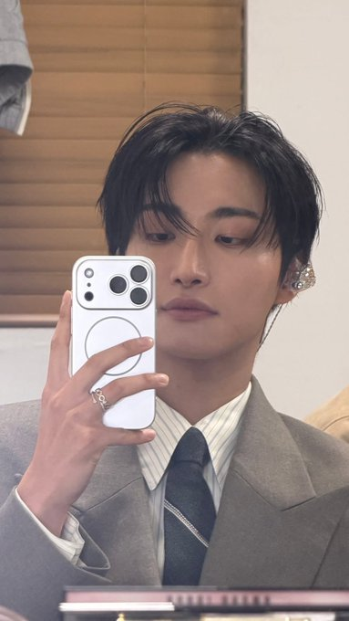 SE0NGHHWA's tweet photo. I choose yu, ATINY. https://t.co/LO7AOypAOV