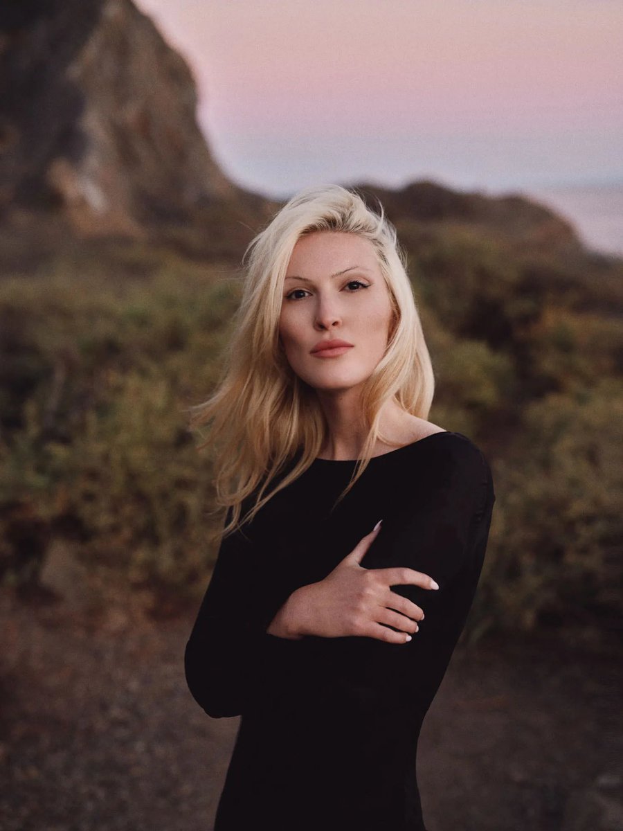 rush2excel's tweet image. Let&apos;s be honest, this is a once in a lifetime lay.