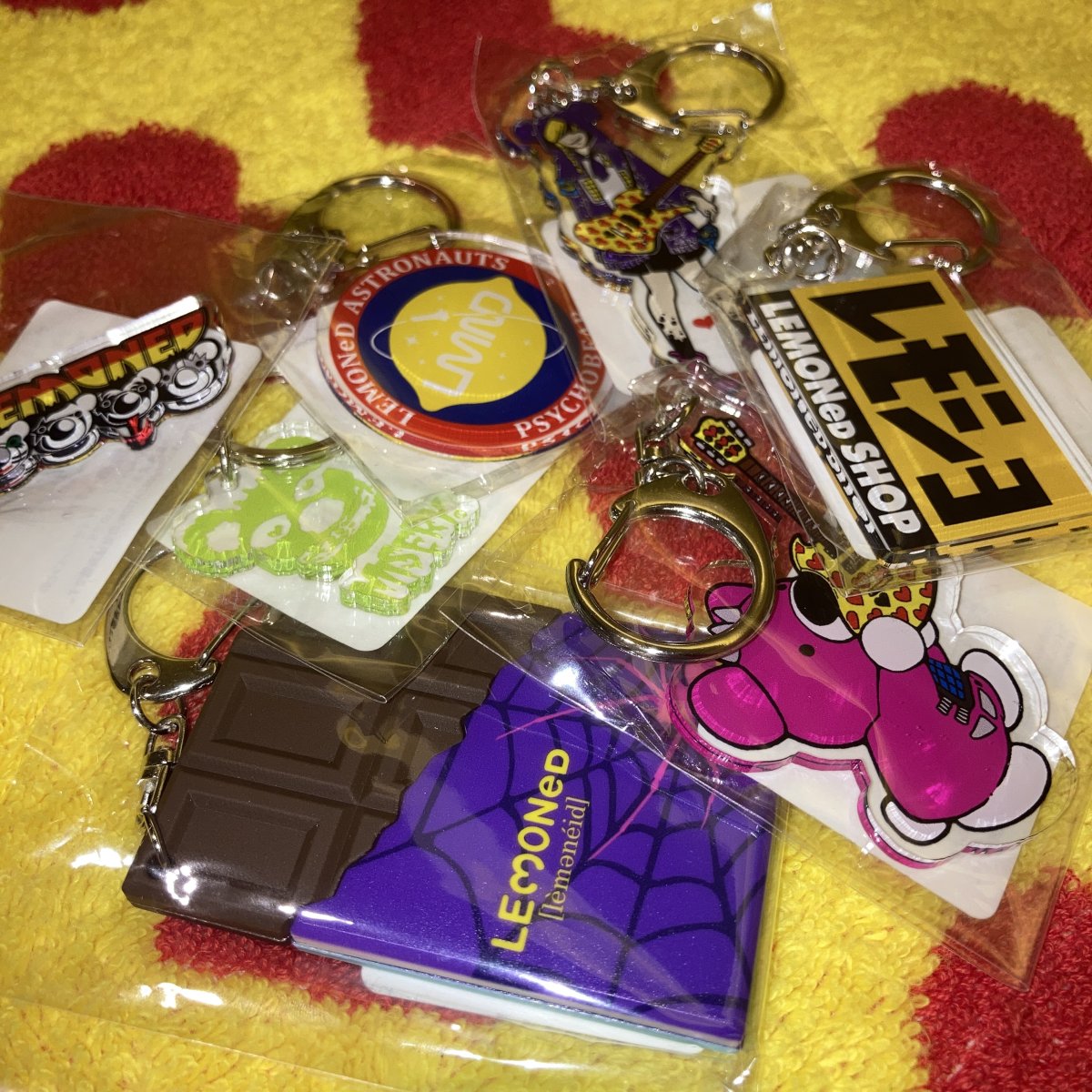 Laforet_H's tweet image. B1F レモネードショップ アクリルキーホルダー再入荷しました☆: お手頃で可愛いアクリルキーホルダーが再入荷しました！！
ミニサイズも販売しておりますので、お気に入りをジャラジャラ付けましょう☆
本日もお待ちしております！！ laforet.ne.jp/news_events/38…