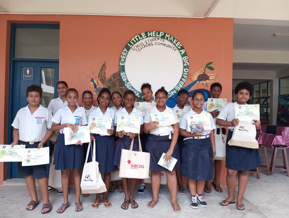 SeyBluefloat tweet media