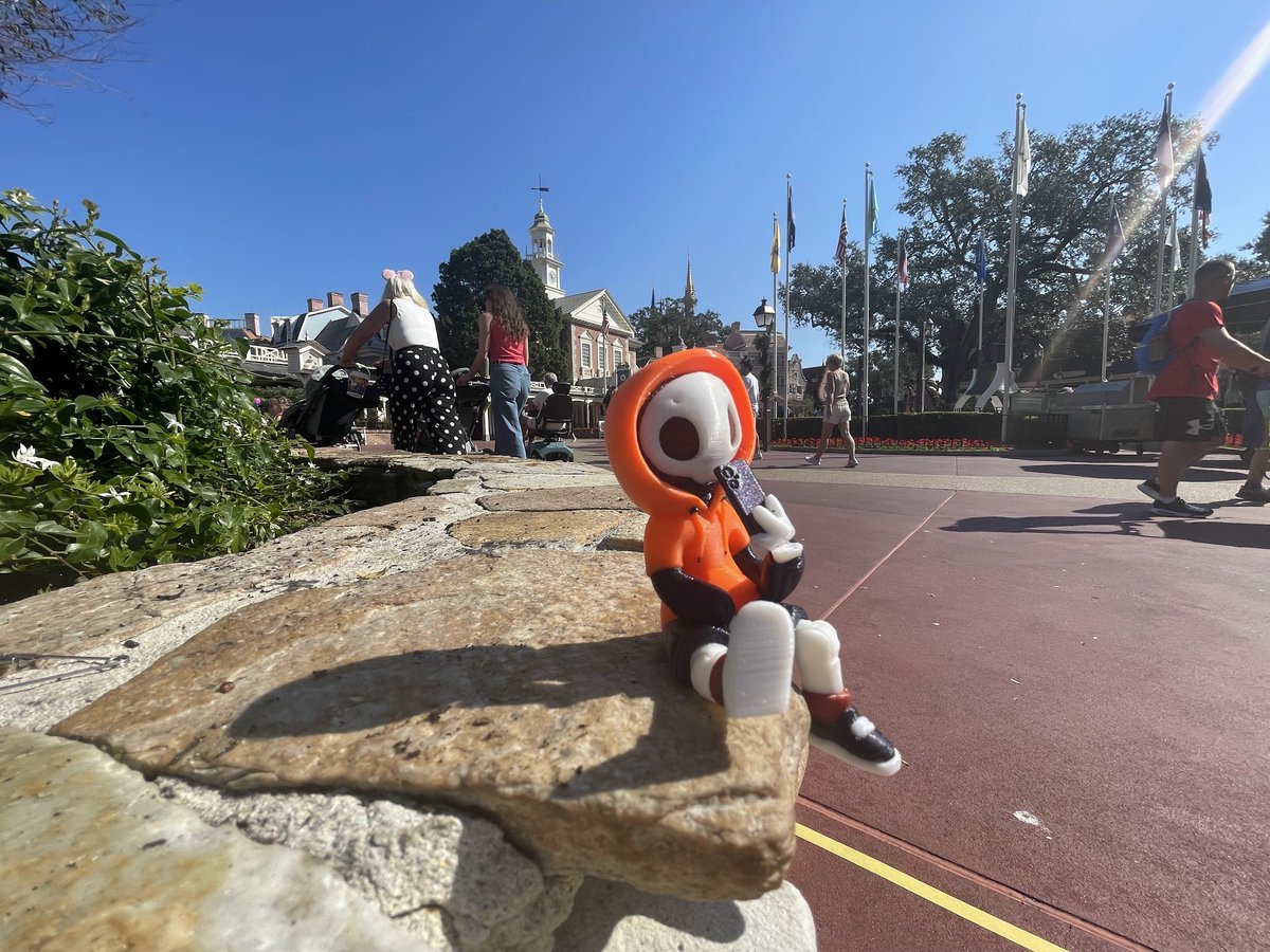 Last day and #projecthazy suffered some damage. He still doesn't care about Disney though