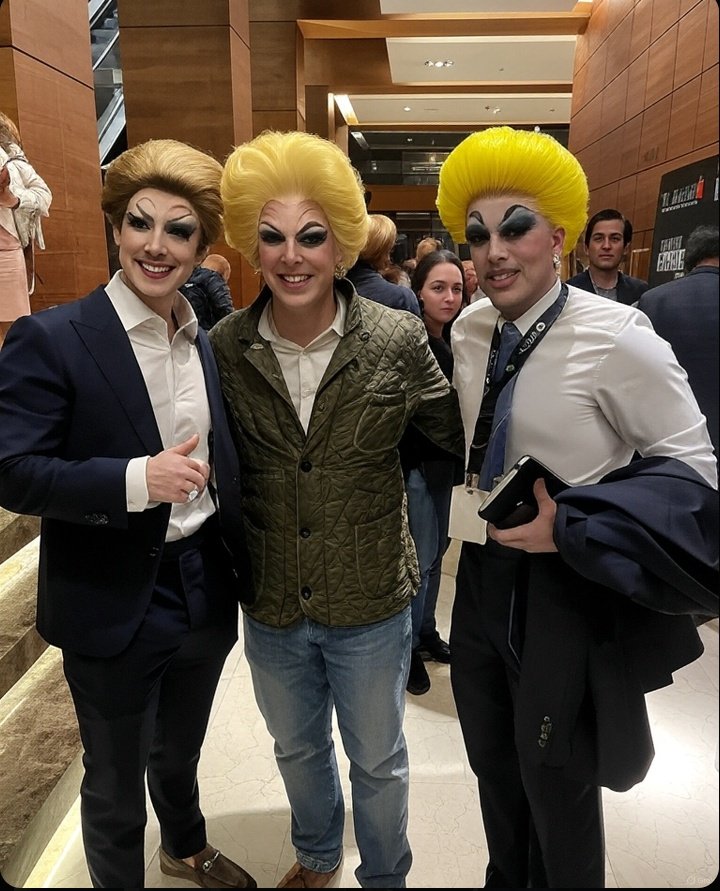 verasquesi's tweet photo. @Torrecilla77152 @SantiagoRomanD7 @LeoYNacho Hubieras visto en la noche, se veía mejor sin ella 💅 https://t.co/aXLHtMo0k3