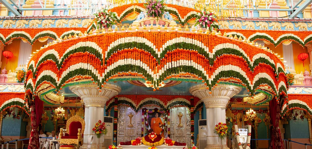 clnraju's tweet image. సత్యసాయి బాబా శతజయంతి వేడుకలు- పుట్టపర్తికి గవర్నర్‌ అబ్దుల్‌ నజీర్‌, CM చంద్రబాబు, Dy CM పవన్‌ కల్యాణ్‌, కేంద్ర మంత్రి కిషన్‌ రెడ్డి, వెంకయ్యనాయుడు, మంత్రులు నారా లోకేష్, అనగాని, పయ్యావుల, అనిత, సత్యకుమార్‌ తదితరులు- వీఐపీల తాకిడితో భారీ భద్రత ఏర్పాటు
#Puttaparthi
#SriSatyaSai