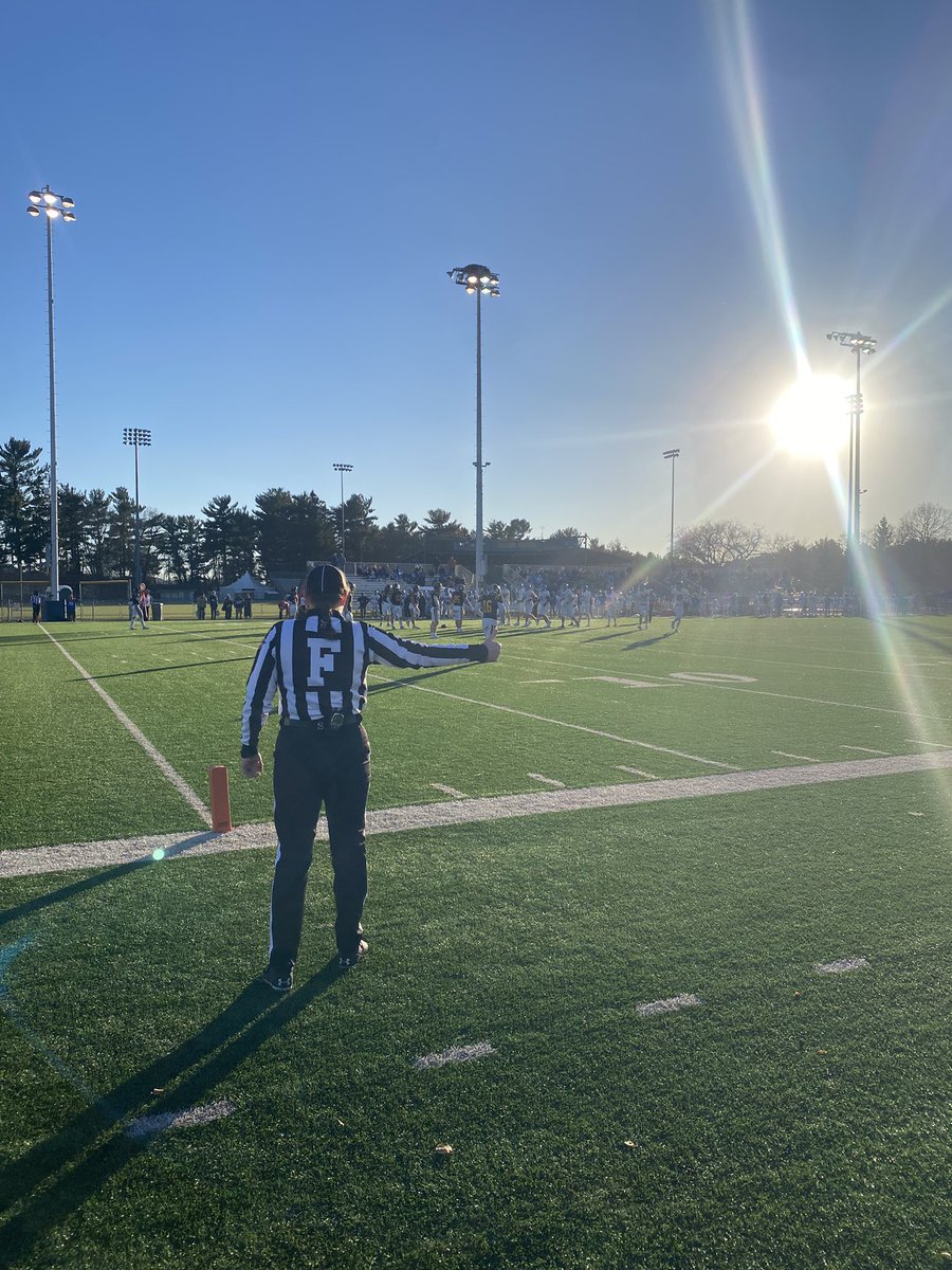 MasonFreimuth's tweet photo. Thank you @UWECFootball for having me out for a great gameday visit over the weekend! It was great to come back and watch some #blugold football!
#CTM https://t.co/my7zTuzfNs