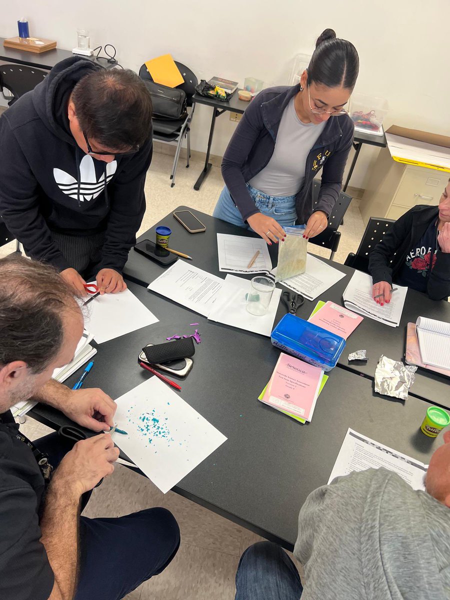 MDCPSSci's tweet image. Full house in our @MDCPSSouth ICAD for K-12 Science Educators @MDCPS with the support of our friends @FelixVarelaHS. 

#YourBestChoiceMDCPS 

@AileenVega123 @WendyForteza @DaneMDCPS @NestorEMarcia @MDCPSSTEAM @AcademicsMDCPS @alexsantoyo75