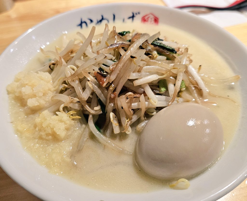 snack_ginga's tweet image. 江東区亀戸
濃厚タンメンかめしげさん
で久々お帰りなさいランチ
濃厚タンメン（野菜半分）
🍜美味しいよぉ
帰りは腕がちぎれそうになるほどに
感謝の気持ちで手をふった😂