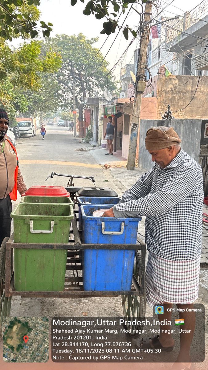 ModinagarNagar's tweet image. गुड मॉर्निंग मोदीनगर
मोदीनगर नगर पालिका के नेतृत्व में वार्ड नंबर 33, सभासद श्री अंकुर चौधरी जी के वार्ड में सफाई कर्मियों द्वारा डोर-टू-डोर कूड़ा कलेक्शन किया गया।
स्वच्छ मोदीनगर की दिशा में यह महत्वपूर्ण कदम सराहनीय है।
#SwachhBharat #CleanModinagar #SBM #DoorToDoorCollection