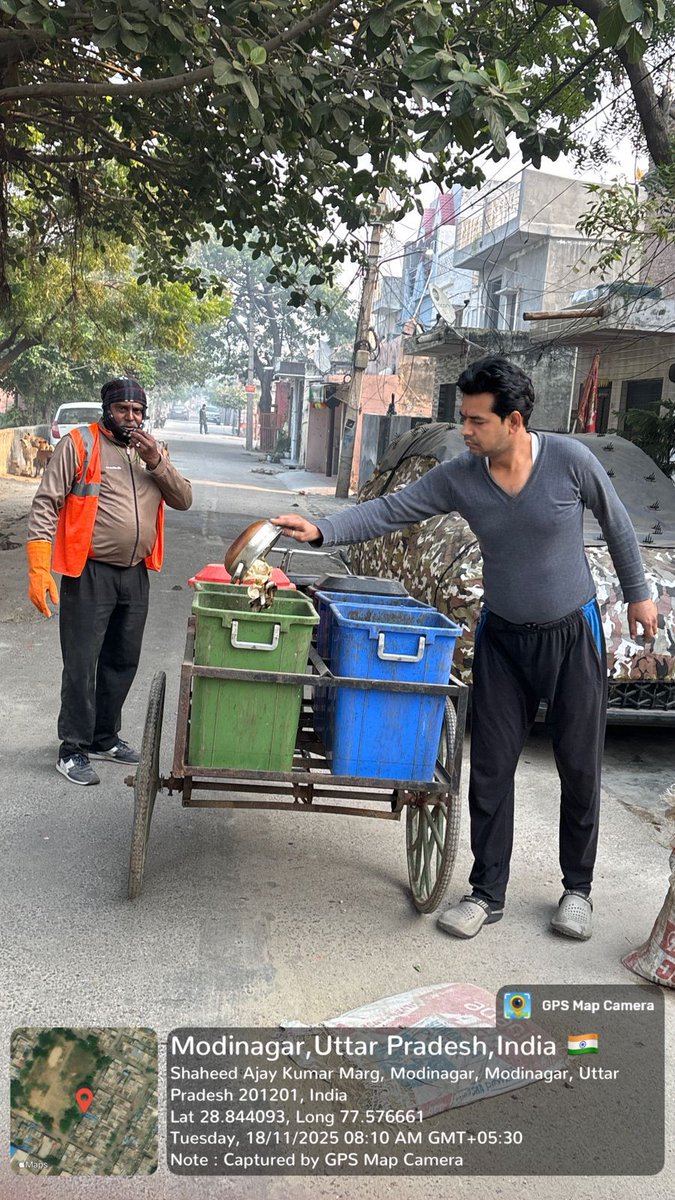 ModinagarNagar's tweet image. गुड मॉर्निंग मोदीनगर
मोदीनगर नगर पालिका के नेतृत्व में वार्ड नंबर 33, सभासद श्री अंकुर चौधरी जी के वार्ड में सफाई कर्मियों द्वारा डोर-टू-डोर कूड़ा कलेक्शन किया गया।
स्वच्छ मोदीनगर की दिशा में यह महत्वपूर्ण कदम सराहनीय है।
#SwachhBharat #CleanModinagar #SBM #DoorToDoorCollection