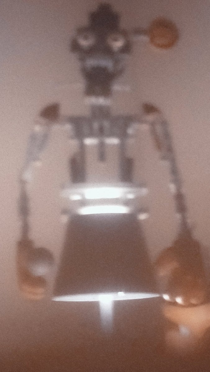 Sykis_omnise's tweet image. Thought freddy endo looks kinda cool sitting up on my lamp #fnaf #3dprint