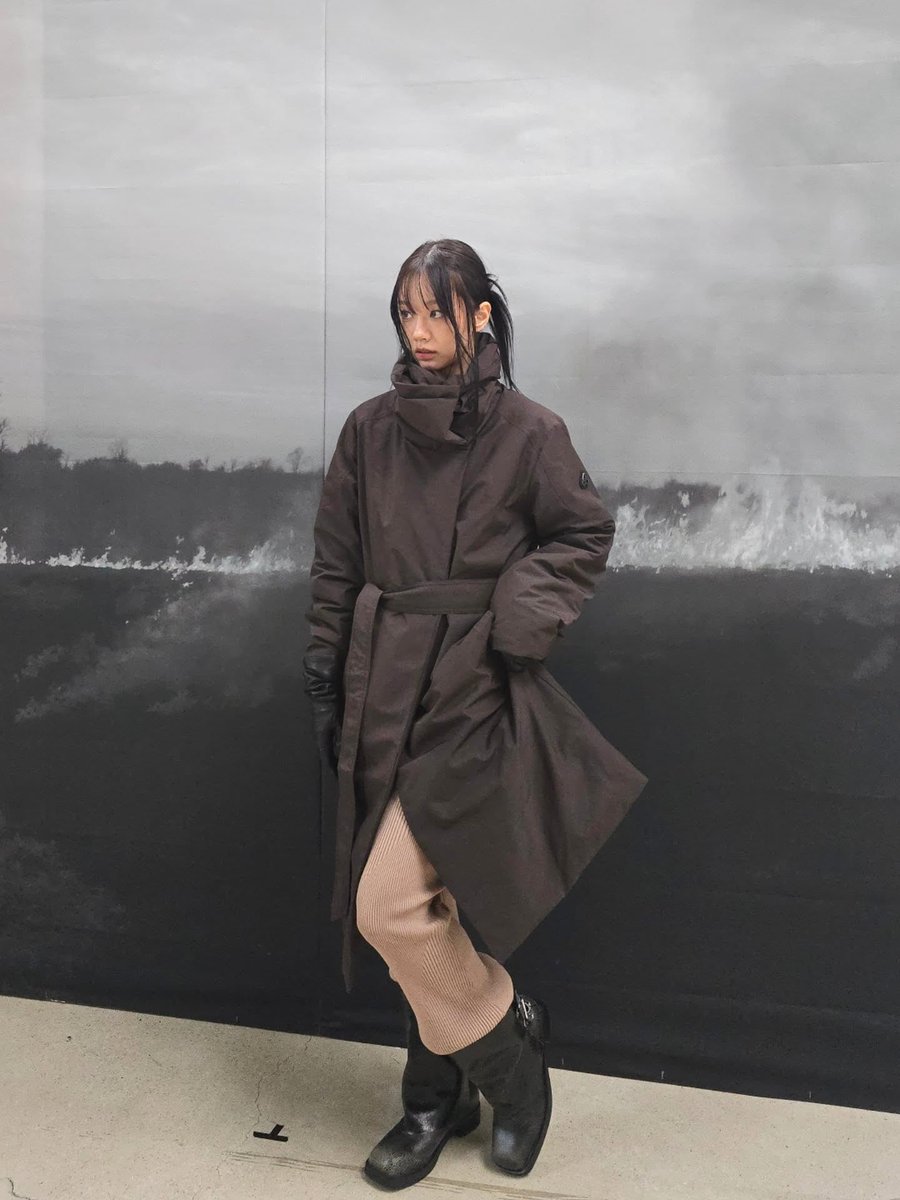 jaeyisslave's tweet image. Give her a sci-fi movie!! she slays winter outfits every single time🔥

#HYERI #MooseKnuckles