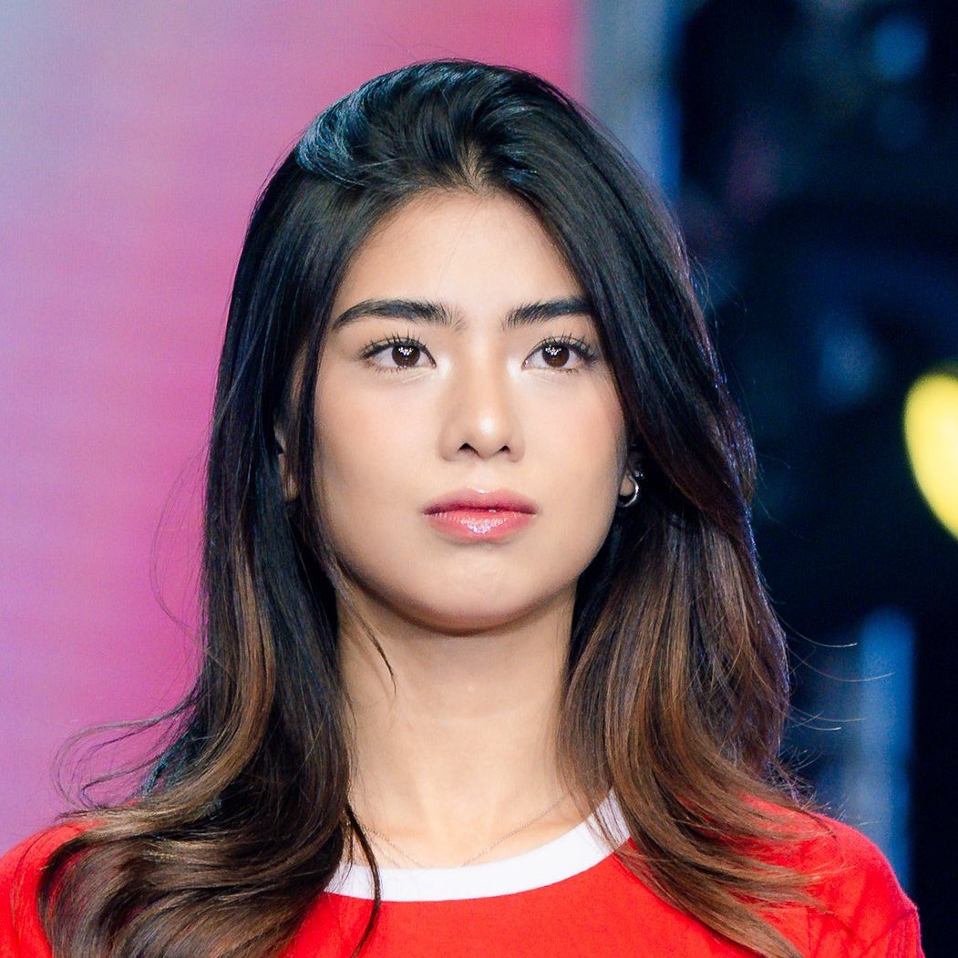 aaarcetaj's tweet image. We all love P-Pop idol Bini Mikha face card, but this look just screams ACTRESS slash LEADING LADY, and we all would love to see it.