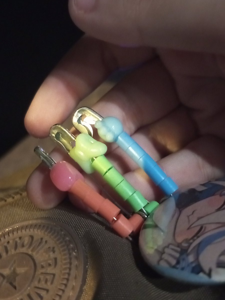 1_dashleaves's tweet image. . out of this stupid jill, james and kyle pin stuff i did, only kyle&apos;s safety pin keeps popping open and stabbing me
such an asshole
. oh also explosive tofu plushie! #DeivyDoesTutorials33 #ddt33