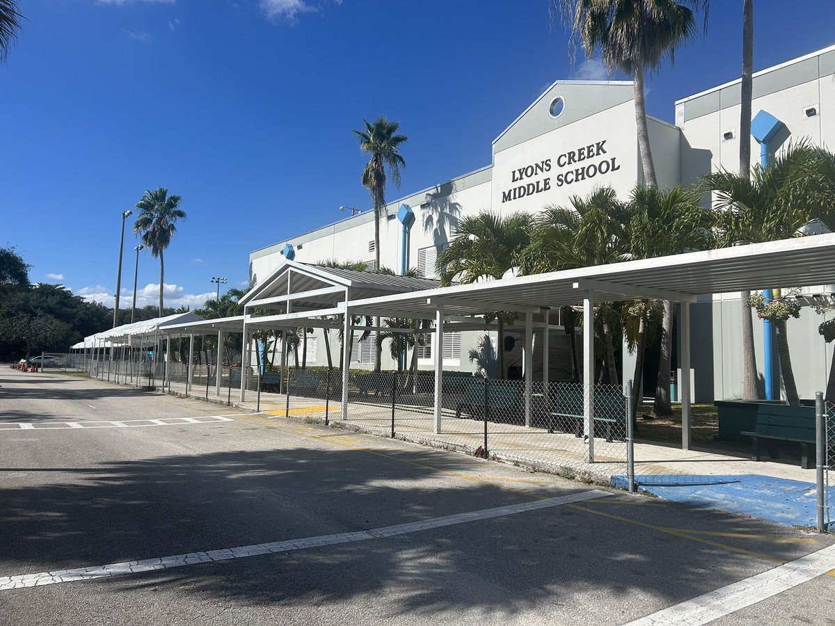 debbi_hixon's tweet image. We poppped in to visit with Principal Itty at Lyon’s Creek MS to check on the new traffic changes. It was good to hear the changes have made the drop off and dismissal much better for the school community.