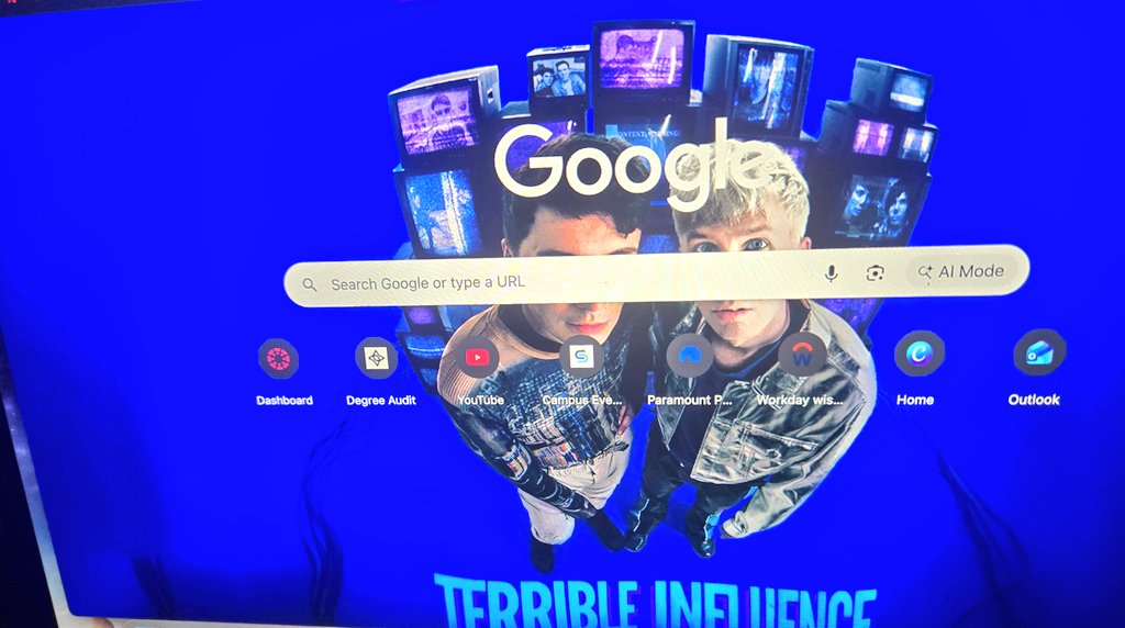 AirArtist13's tweet photo. Dip and Pip google home screen except Dip has no eyes and Pip has a severe lack of nose

#danandphil #danielhowell #phillester #phan https://t.co/A8q6qNhyzW