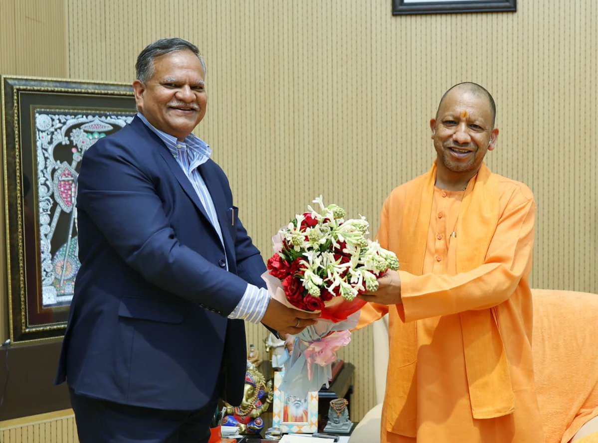 theupindex's tweet image. Former Chief Secretary, Manoj Kumar Singh appointed as CEO of State Transformation Commission by CM Yogi Adityanath.

STC has been mandated to work on the lines of Neeti Aayog which will spearhead the Viksit Uttar Pradesh mission.