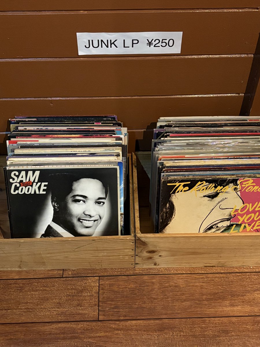 通常営業です。 ジャンク・レコード少し増えてます。 サム・クックは音