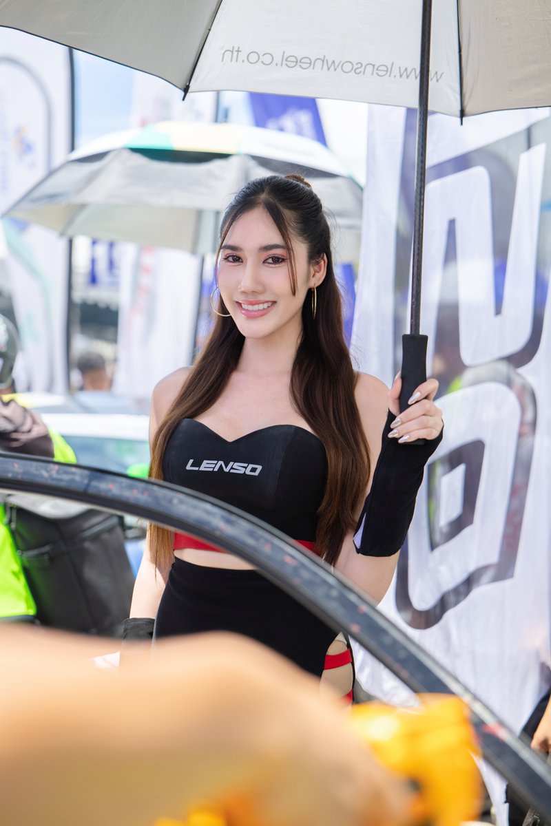 Wrightperterson's tweet photo. バンセーンGP2025 Lensoのレースアンバサダー  2025.07.05

#BangsaenGrandPrix #BangsaenStreetCircuit
#BGP2025 #TSS2025 #ThailandSuperSeries2025 
https://t.co/yrM8j1eQC0
#タイのレース
#RQ #レースクイーン 
#RA #レースアンバサダー  
#Lenso https://t.co/KsXo10QXdM