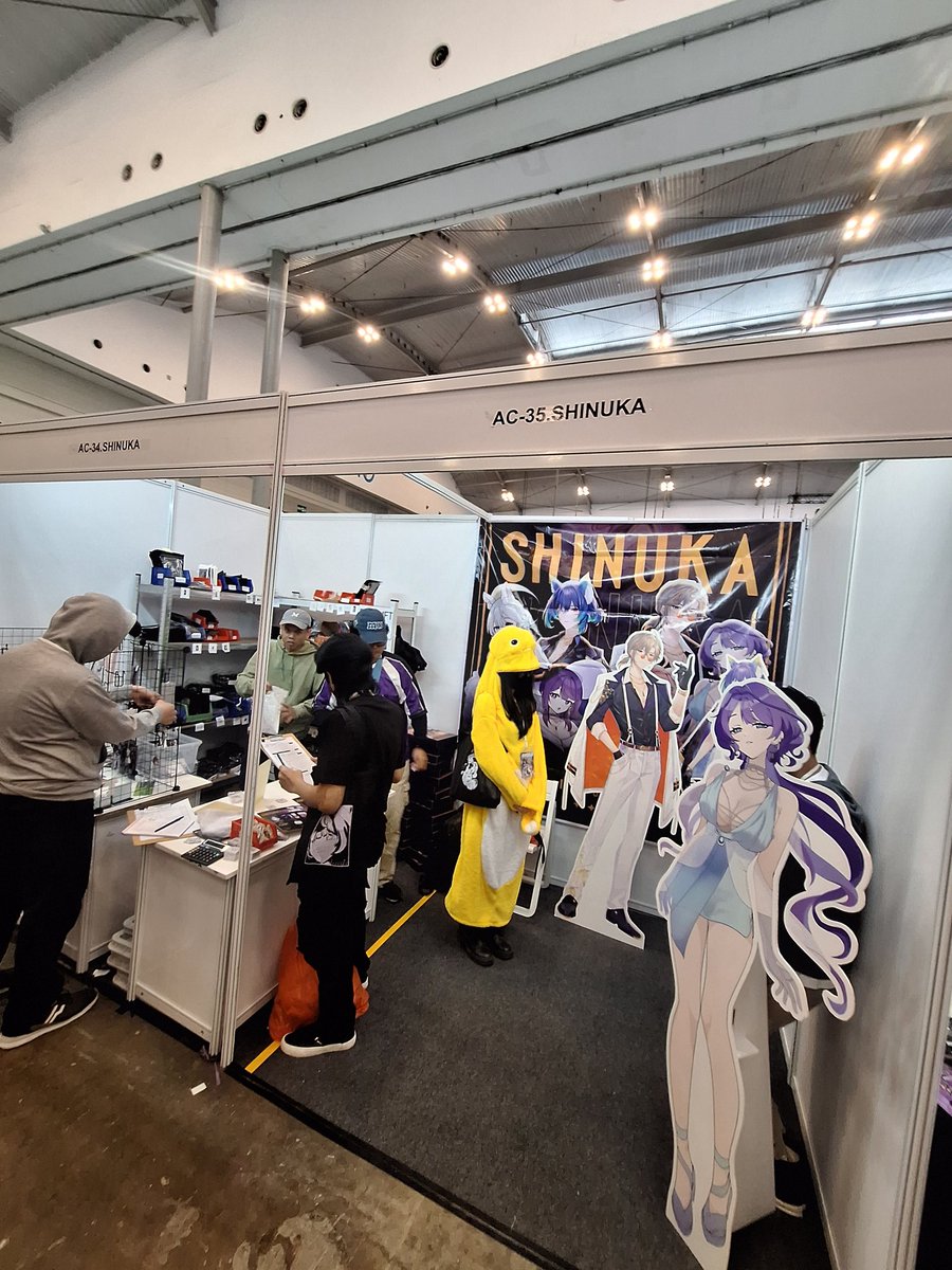 arginavv's tweet image. comifuro cihuy