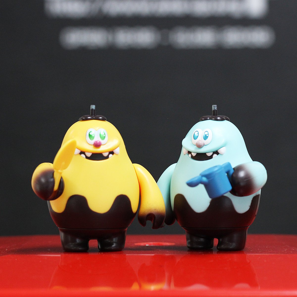 スタンド・ストーンズ より Finger Suck Factory さんの MORAMORA