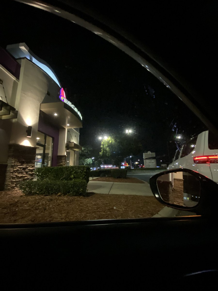 jamesdusoleil's tweet photo. I’m so tired of going to @tacobell at night just to be waiting 20 minutes on the order after leaving the window. They have everyone go park out in front of the restaurant to finish waiting on the food so we aren’t running the timer at the window. Often takes 20+ minutes. https://t.co/uYs6mZHv1Q