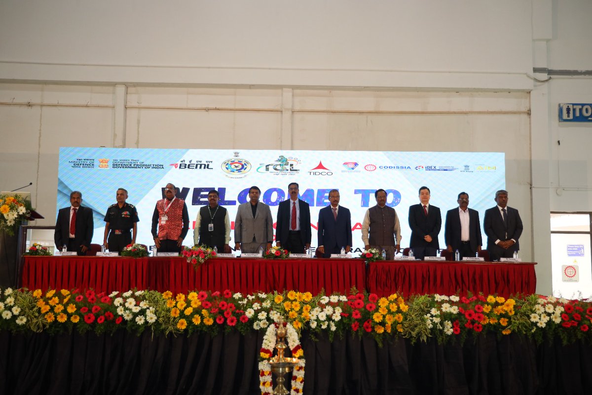 DefProdnIndia's tweet image. As part of the outreach programme of the Department of Defence Production, #DGQA and #CODISSIA, Coimbatore organised a two-day event in association with #TCL and #BEML to deliberate on various MoD schemes, Quality Assurance procedures, and portals that facilitate the Defence…