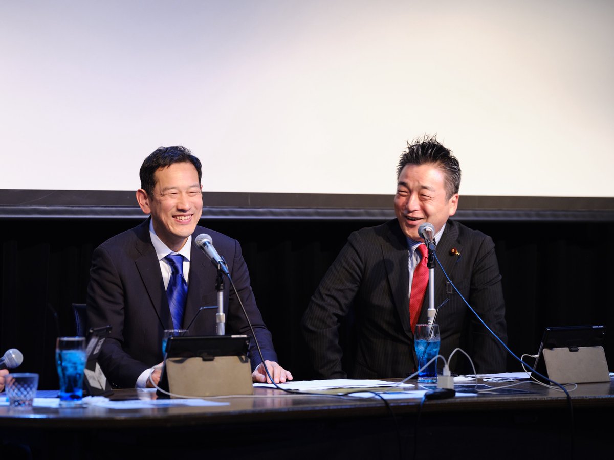 Xenoring's tweet image. 昨日の #宮本徹(@miyamototooru)と #藤原のりまさ(@CDP_AICHI10)のトークイベント、打ち上げまで含めて撮影をしておりました。
本気の共闘とはなにか、みなさんご覧になりましたでしょうか。
20区で本気の共闘を作るため、こちらも微力ながら動いていきたいと思います。
#共闘しすぎ