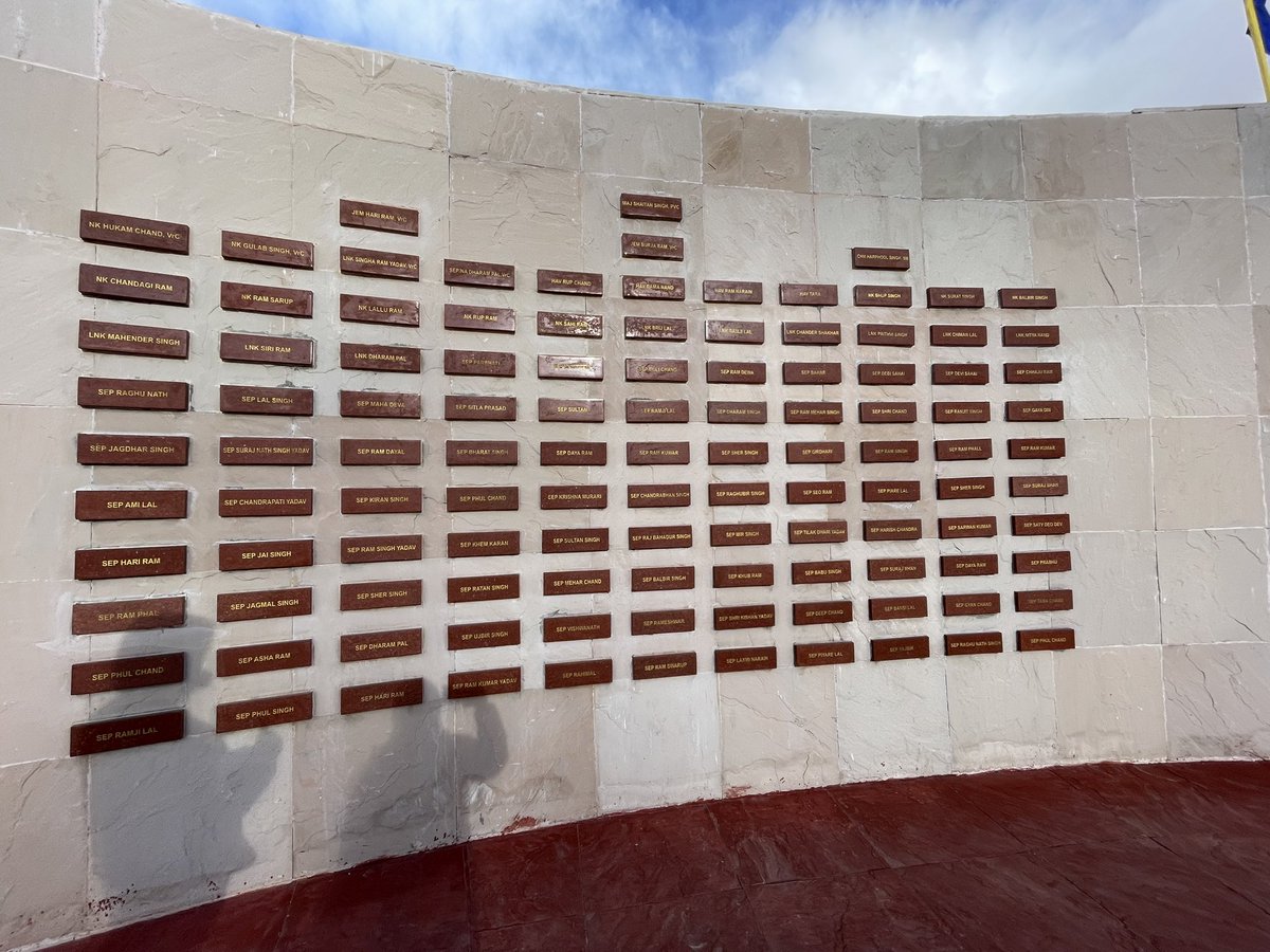 manishindiatv's tweet image. Rezang La reminds us that a soldier’s courage does not depend on numbers, but on the unbreakable spirit within.🇮🇳
#RezangLa 
#IndianArmy
#13Kumaon