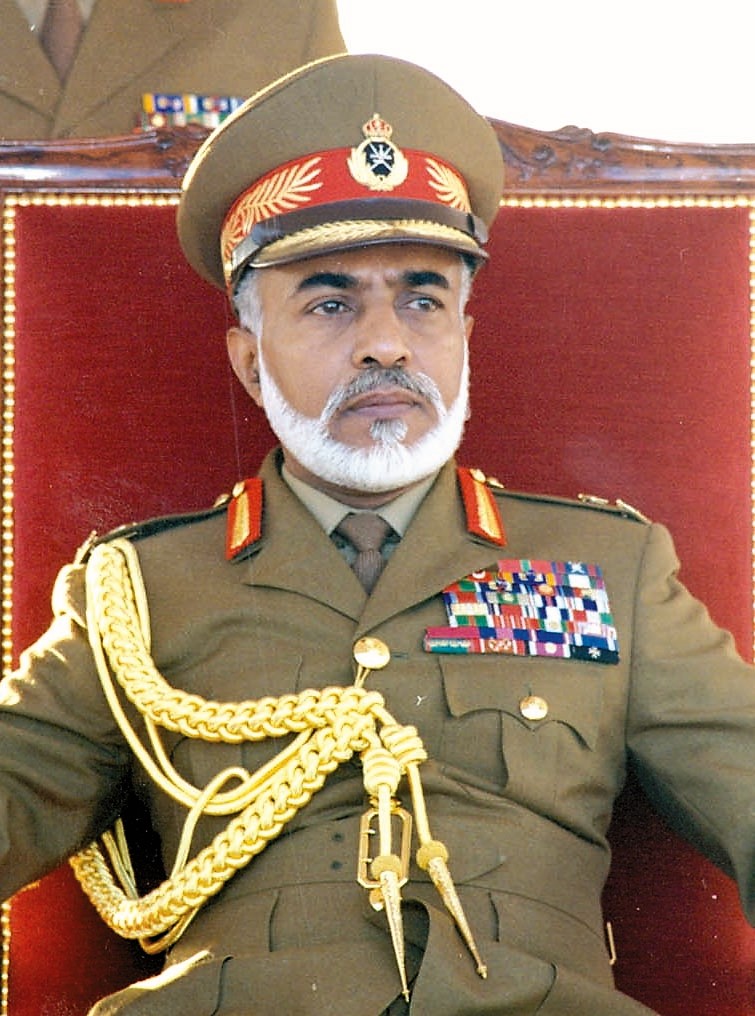 في 18 نوفمبر 1940 
 ولد رجل غيّر ملامح #عمان 
رجل فتح الأبواب للعلم و العمران و المستقبل و التنمية , 
رجل وضع حجر النهضة و رفع سقف الطموح و بنى دولة تقف اليوم في صفوف الكبار ,
رجل أحب عمان و أحبّه شعبه
فصار اسمه علامة نور و مجد و نهضة ,
نستحضر سيرة القائد الذي عاش لعمان قلباً و