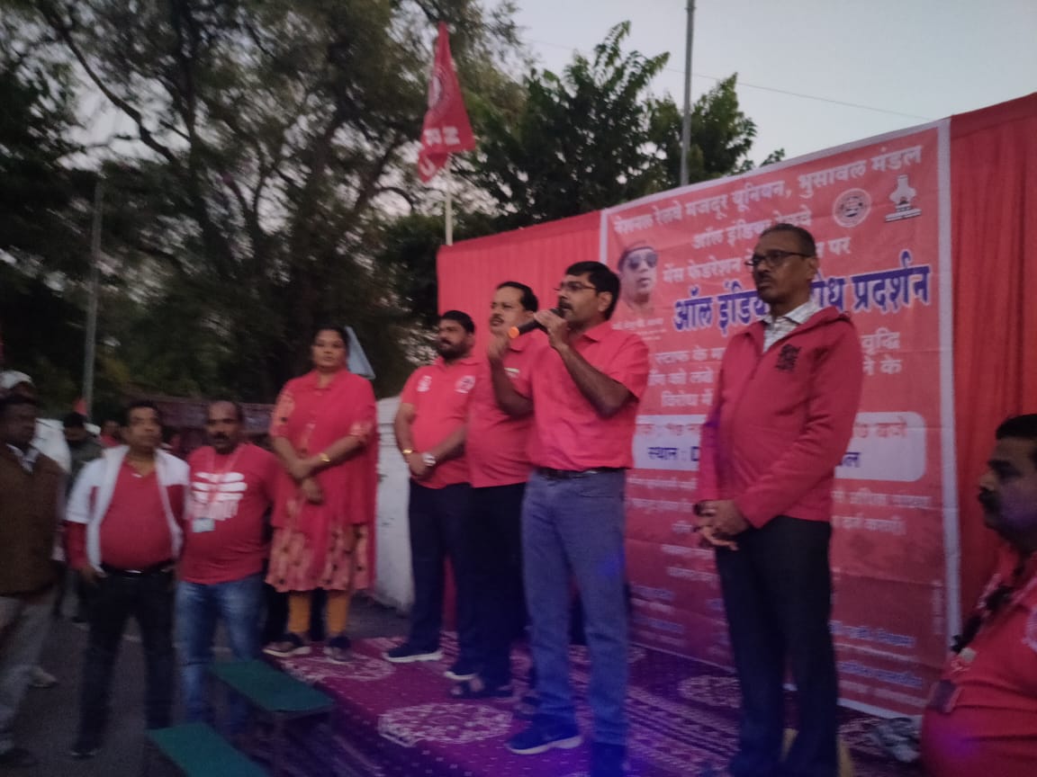 Running स्टाफ का माइलेज 25,% बढ़ाना होगा