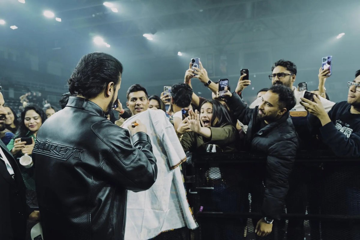 fatimaa_ahmd's tweet image. For Atif Aslam, the pitfalls that come your way don’t define you or your art 
#Pakistan #AtifAslam #Entertainment 
images.dawn.com/news/1194416/f…