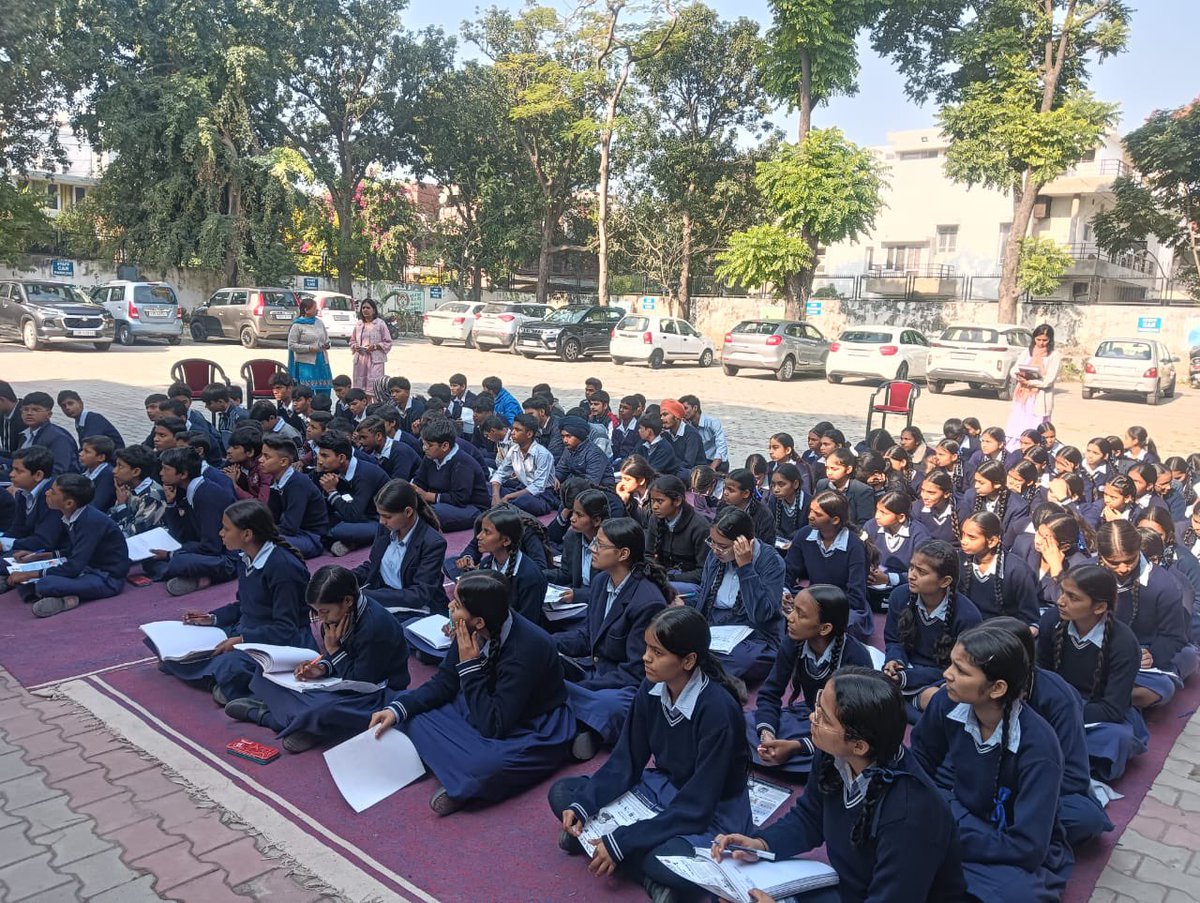ChdCyberCell's tweet image. Cyber Safety &amp;amp; Security Awareness Session conducted at GMHS Sector 11 for Classes 7–10. Around 300 students and teachers participated, empowering young minds to stay safe in the digital world.