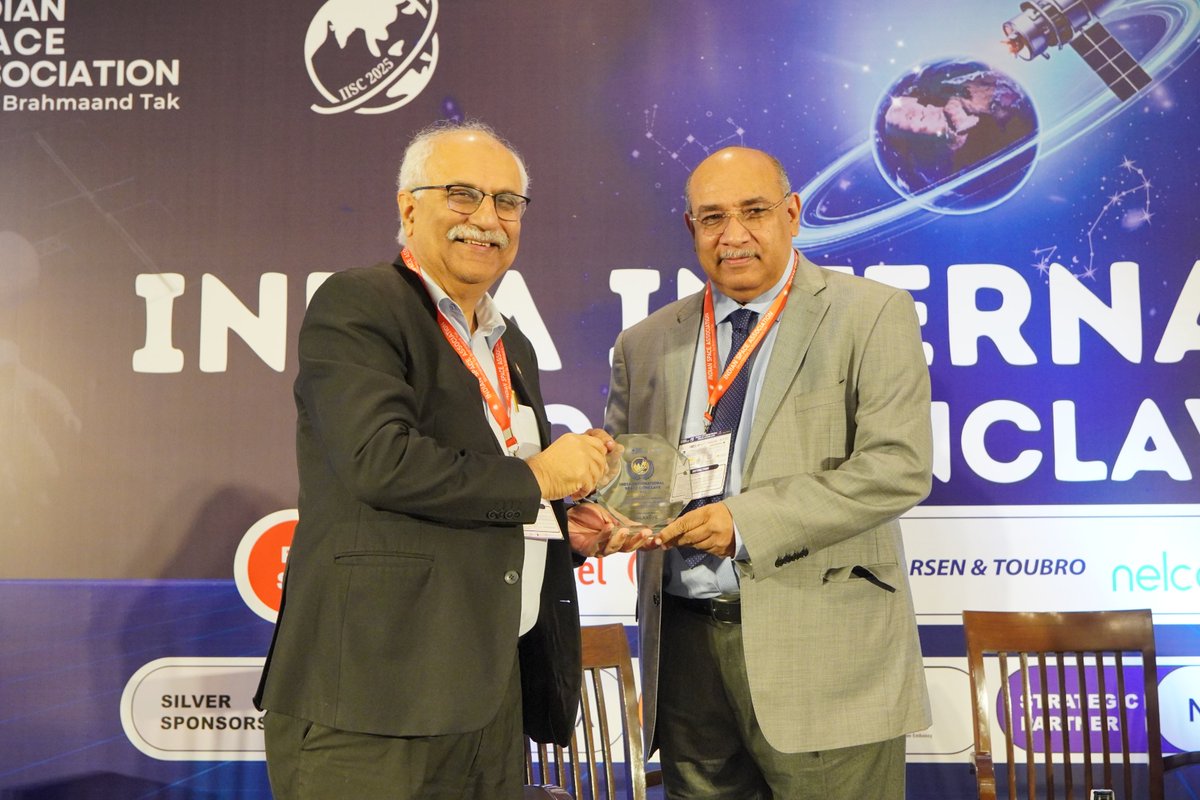 ISpA_India's tweet image. Dr P.R. Jaishankar shared valuable insights on funding mechanisms driving space innovation and infrastructure growth. @Jaishankar_PR @IIFCL @IIFCLProjects #ISC25