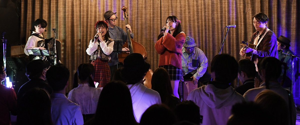 exitkazmasa's tweet image. 本日はこの後19:30〜アサレンのYouTube（下北沢REPORTER）の生配信に植村くんとお邪魔しますー！

生演奏もちょっとするみたいですー。

是非覗いてコメントとか荒らしに来てくださいー👍

youtube.com/live/xeMwd3y5B…