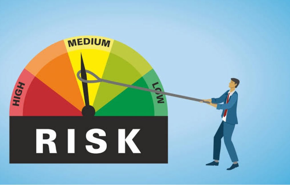 tradenovahq's tweet image. If you control risk, profits will take care of themselves.

Simple rules to follow:
• Always use stop-loss
• Don’t revenge trade
• Keep position size small
• Accept losing trades calmly

Protect capital → Grow capital.

#riskmanagement #smarttrading #capitalpreservation…